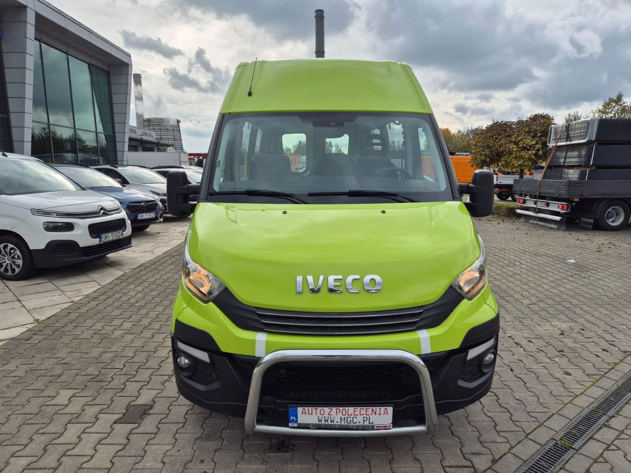 Iveco Daily 35S12 Hi-Matic / 10 Seats / Super Condition - حافلة صغيرة, ميكروباص: صور 3 Iveco Daily 35S12 Hi-Matic / 10 Seats / Super Condition - حافلة صغيرة, ميكروباص: صور 3