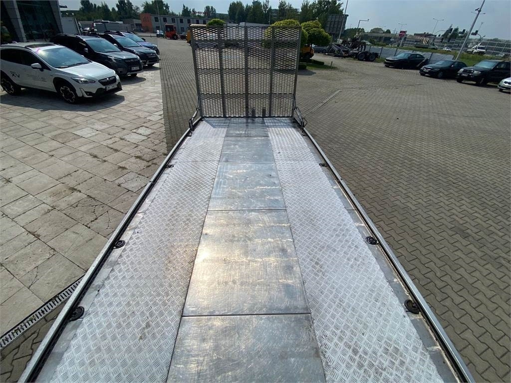Mitsubishi Canter 3,0 D MOBILE PLATFORM / HYDRAULIC / CARS AN  إيجار Mitsubishi Canter 3,0 D MOBILE PLATFORM / HYDRAULIC / CARS AN: صور 16