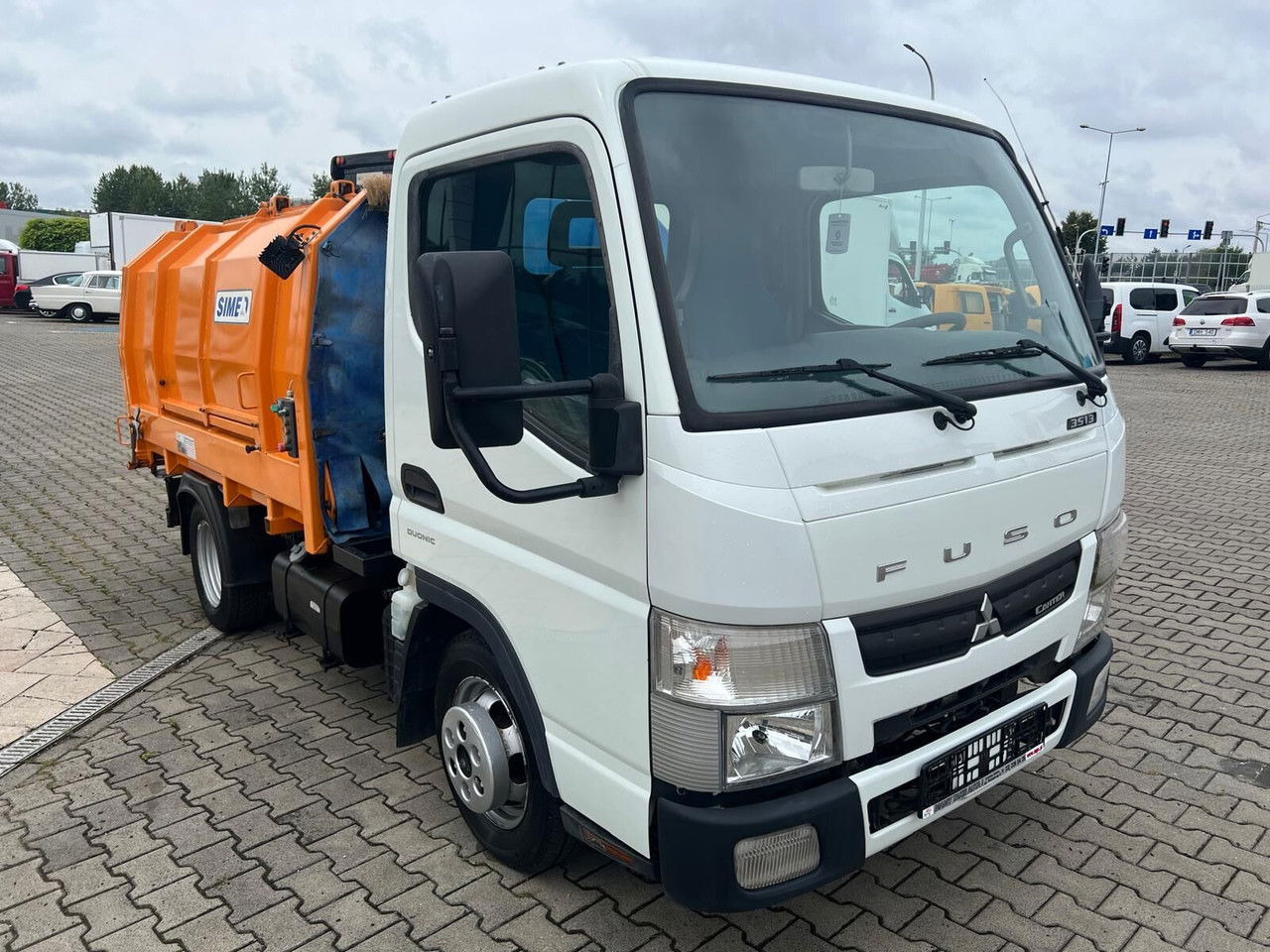 Mitsubishi Canter Fuso 3S13 AMT / Presscontainer / LOW KM / Super Condition - شاحنة القمامة: صور 2 Mitsubishi Canter Fuso 3S13 AMT / Presscontainer / LOW KM / Super Condition - شاحنة القمامة: صور 2