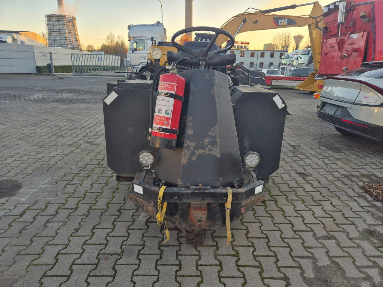 Savalco HM10HD / 1999 / 1 Owner Savalco HM10HD / 1999 / 1 Owner - موزع الأسفلت: صور 3 Savalco HM10HD / 1999 / 1 Owner Savalco HM10HD / 1999 / 1 Owner - موزع الأسفلت: صور 3