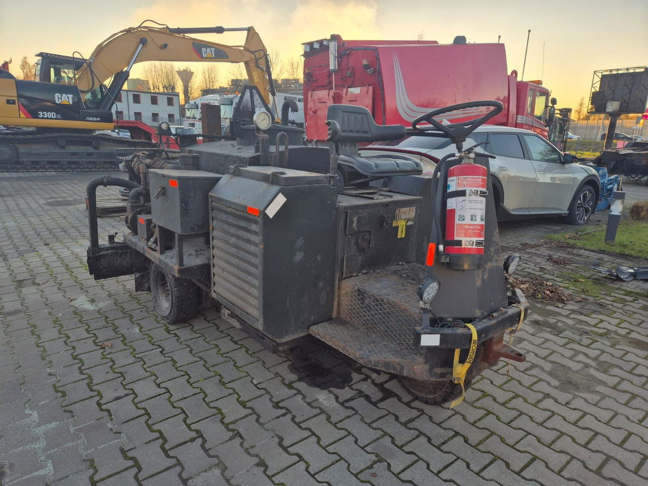 Savalco HM10HD / 1999 / 1 Owner Savalco HM10HD / 1999 / 1 Owner - موزع الأسفلت: صور 4 Savalco HM10HD / 1999 / 1 Owner Savalco HM10HD / 1999 / 1 Owner - موزع الأسفلت: صور 4