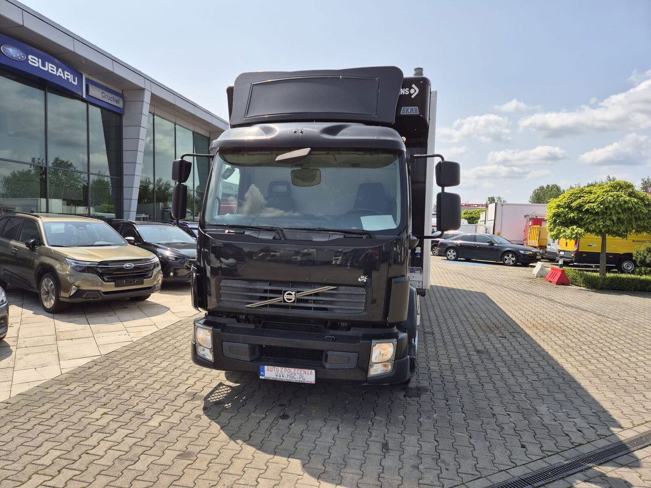 Volvo FL 240 - بصندوق مغلق شاحنة: صور 3 Volvo FL 240 - بصندوق مغلق شاحنة: صور 3