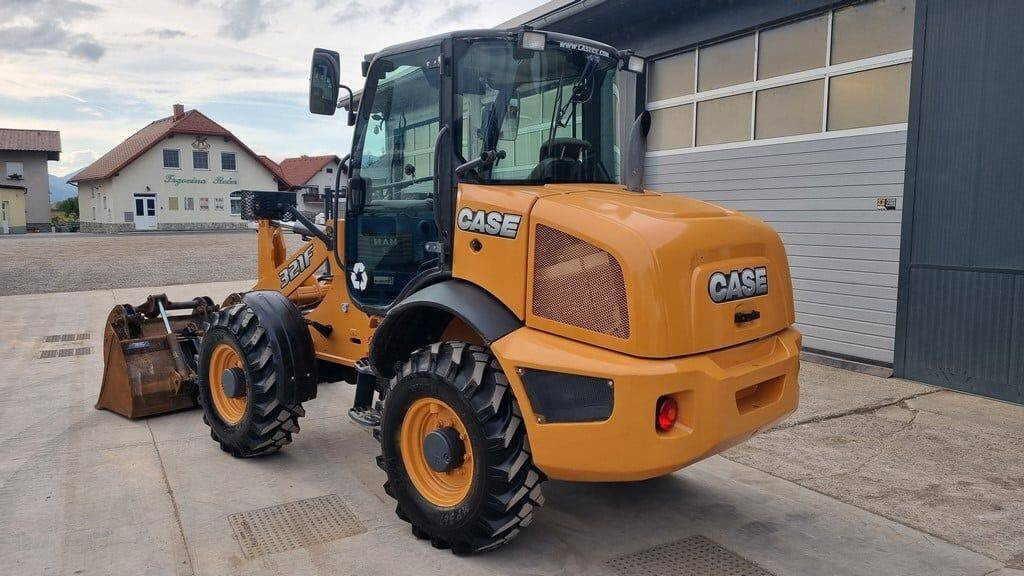 Case 321F - NEW Tyres - اللودر بعجل: صور 4 Case 321F - NEW Tyres - اللودر بعجل: صور 4