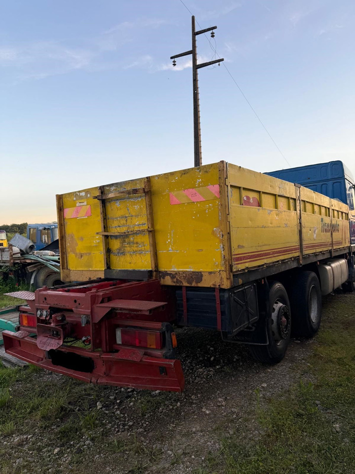 DAF XF 95.380 6X2 stake body - شاحنات مسطحة: صور 5 DAF XF 95.380 6X2 stake body - شاحنات مسطحة: صور 5