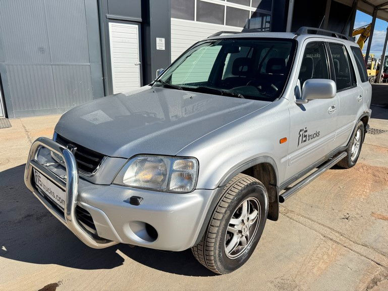 Honda CRV 2.0 - Petrol - AIR Condition - 5 Doors - سيارة دفع رباعي: صور 1 Honda CRV 2.0 - Petrol - AIR Condition - 5 Doors - سيارة دفع رباعي: صور 1