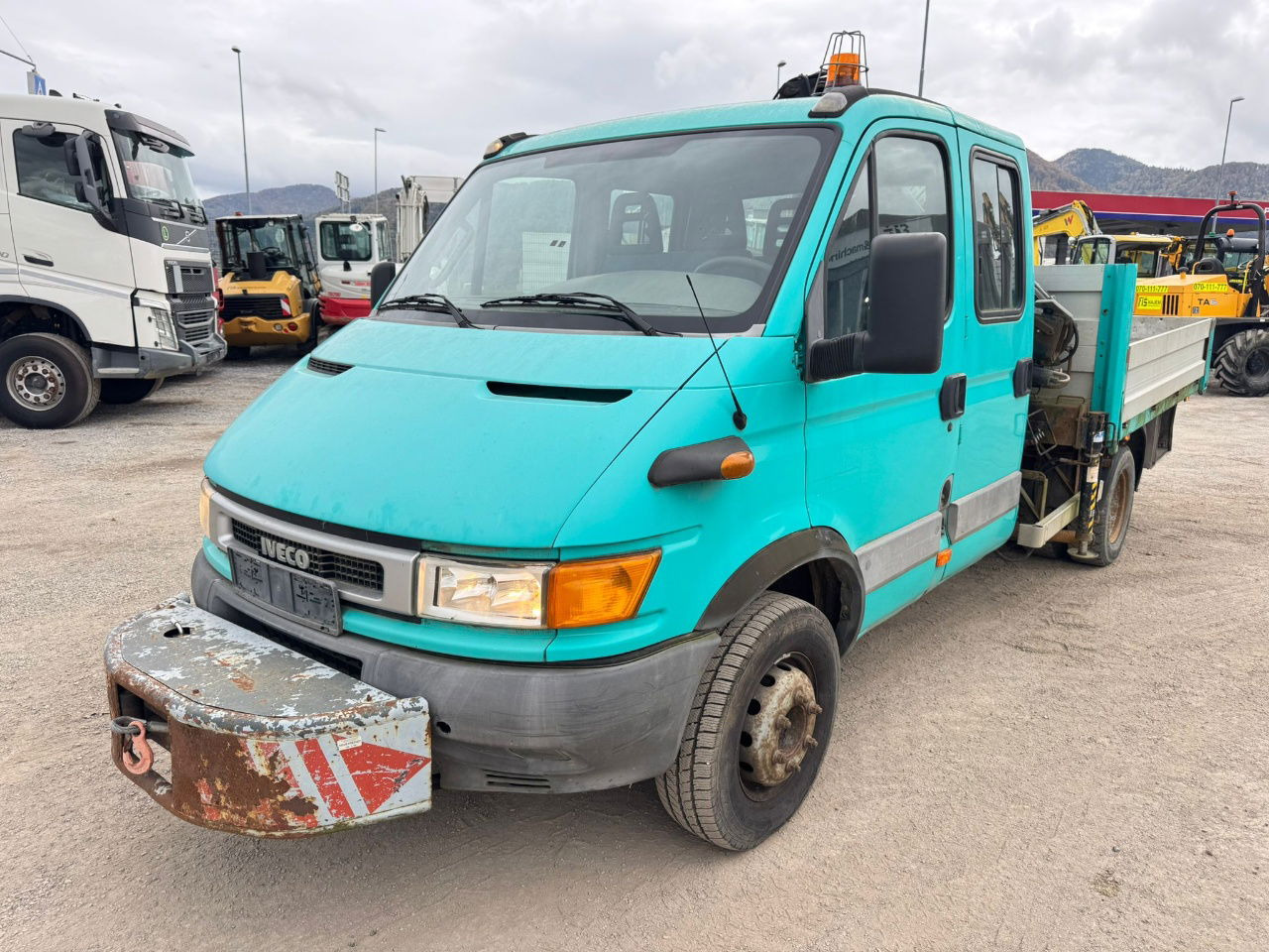 Iveco Daily 65 C15 stake body - Hiab 045-3 - 7.5M - الشاحنات الصغيرة المسطحة, الشاحنات الصغيرة كابينة مزدوجة: صور 1 Iveco Daily 65 C15 stake body - Hiab 045-3 - 7.5M - الشاحنات الصغيرة المسطحة, الشاحنات الصغيرة كابينة مزدوجة: صور 1