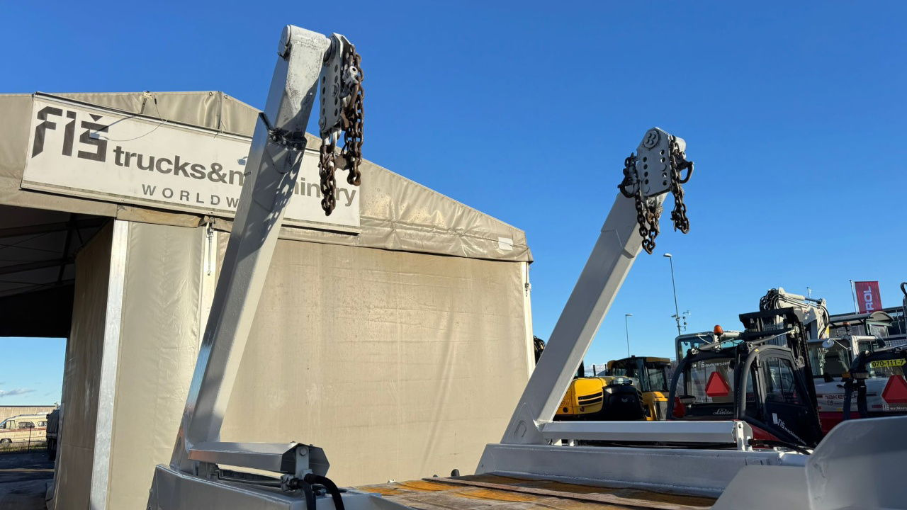 MAN 18.284 LK 4x2 absetz tipper - euro 2 - شاحنات الحاويات / جسم علوي قابل للتغيير شاحنة: صور 4 MAN 18.284 LK 4x2 absetz tipper - euro 2 - شاحنات الحاويات / جسم علوي قابل للتغيير شاحنة: صور 4