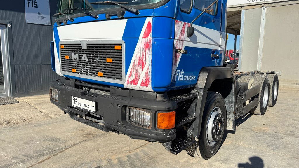 MAN 25.272 6x4 chassis- complete spring - الشاسيه شاحنة: صور 2 MAN 25.272 6x4 chassis- complete spring - الشاسيه شاحنة: صور 2