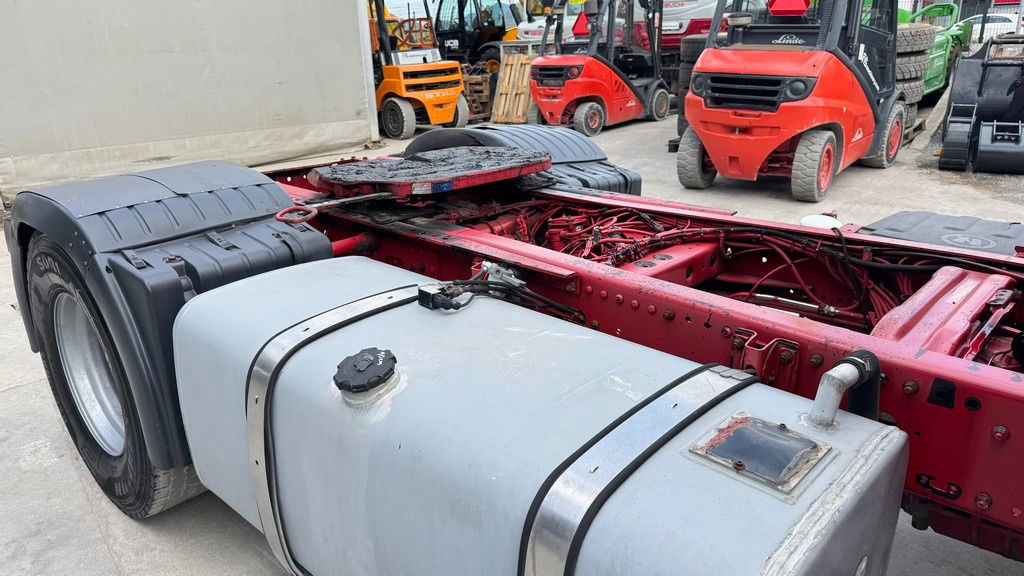 MAN TGA 18.413 4X2 tractor unit - شاحنة جرار: صور 4 MAN TGA 18.413 4X2 tractor unit - شاحنة جرار: صور 4