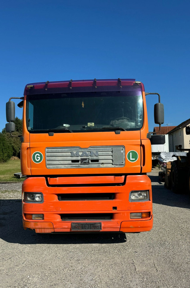 MAN TGA 26.460 6X2 chassis - lifitng axle - الشاسيه شاحنة: صور 2 MAN TGA 26.460 6X2 chassis - lifitng axle - الشاسيه شاحنة: صور 2