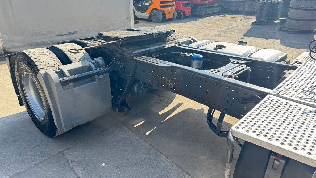 Mercedes-Benz Actros 1841 LS 4x2 tractor unit - retarder - شاحنة جرار: صور 4 Mercedes-Benz Actros 1841 LS 4x2 tractor unit - retarder - شاحنة جرار: صور 4