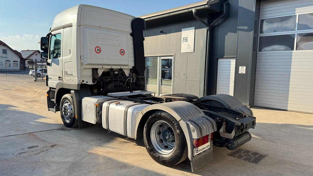 Mercedes-Benz Actros 1841 LS 4x2 tractor unit - شاحنة جرار: صور 4 Mercedes-Benz Actros 1841 LS 4x2 tractor unit - شاحنة جرار: صور 4