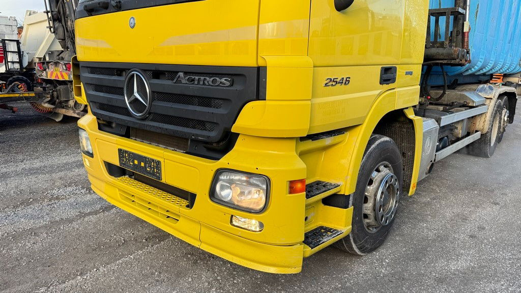 Mercedes-Benz Actros 2546 6x2 abroll tipper - crane LIV - scissors - retarder - lifting axle - شاحنات الحاويات / جسم علوي قابل للتغيير شاحنة: صور 2 Mercedes-Benz Actros 2546 6x2 abroll tipper - crane LIV - scissors - retarder - lifting axle - شاحنات الحاويات / جسم علوي قابل للتغيير شاحنة: صور 2