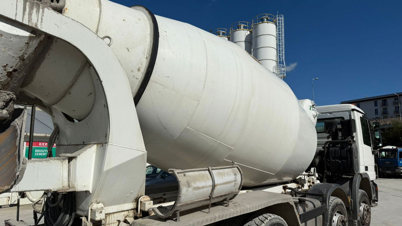 Mercedes-Benz Actros 3532 8x4 beton Schwing mixer 10m3 - شاحنة خلاطة خرسانة: صور 5 Mercedes-Benz Actros 3532 8x4 beton Schwing mixer 10m3 - شاحنة خلاطة خرسانة: صور 5