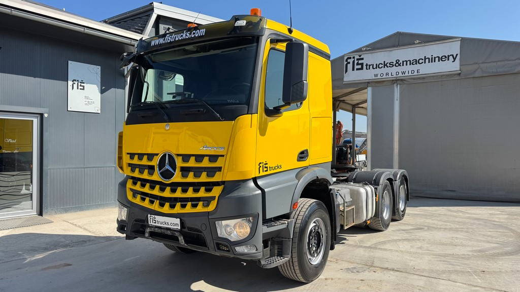 Mercedes-Benz Arocs 3348 6X4 - Euro 6 - retarder - tipper hydraulics - شاحنة جرار: صور 1 Mercedes-Benz Arocs 3348 6X4 - Euro 6 - retarder - tipper hydraulics - شاحنة جرار: صور 1