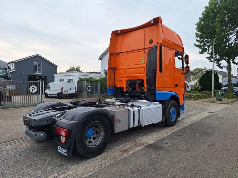 DAF XF 460 XF 460 MET ZF RETARDER - شاحنة جرار: صور 4 DAF XF 460 XF 460 MET ZF RETARDER - شاحنة جرار: صور 4