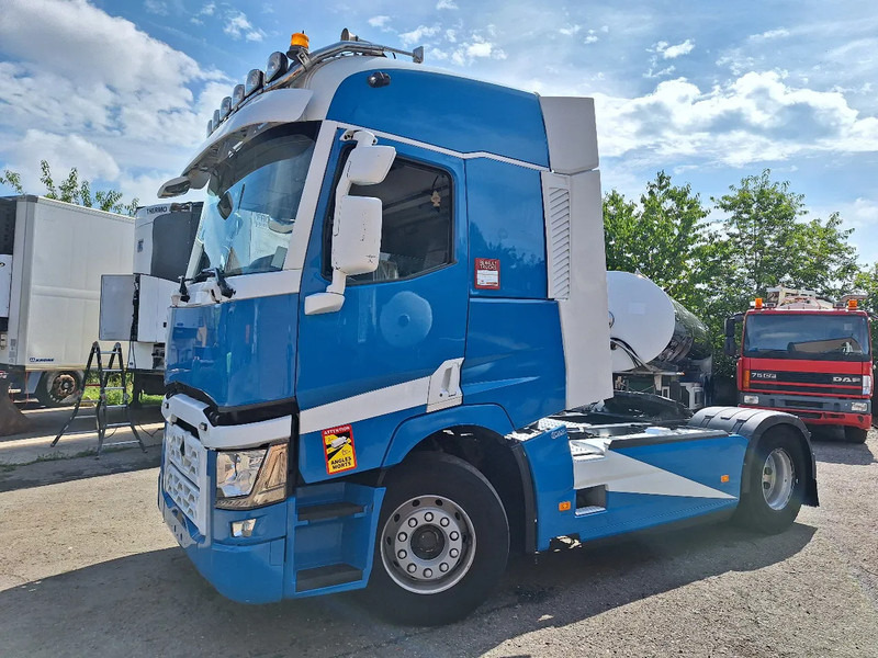 Renault T520 T520 - شاحنة جرار: صور 1 Renault T520 T520 - شاحنة جرار: صور 1
