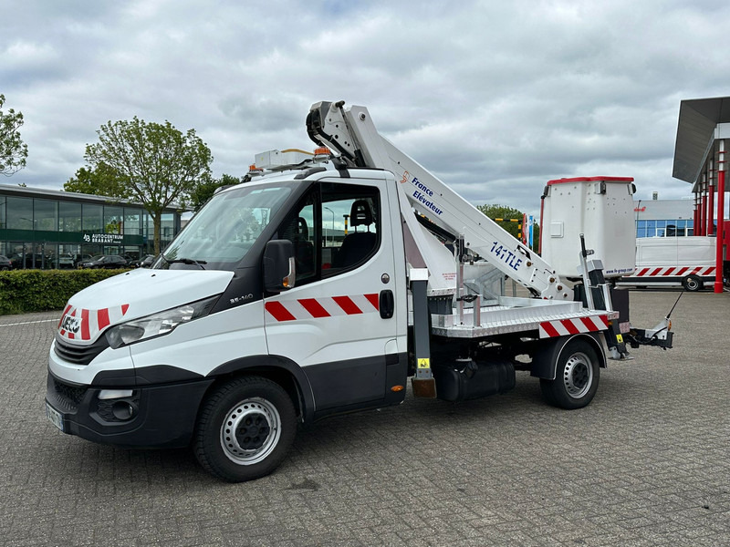 Iveco Daily 35S14 14 meter, 4x stamped, 649 working hours - الشاحنات الصغيرة: صور 4 Iveco Daily 35S14 14 meter, 4x stamped, 649 working hours - الشاحنات الصغيرة: صور 4