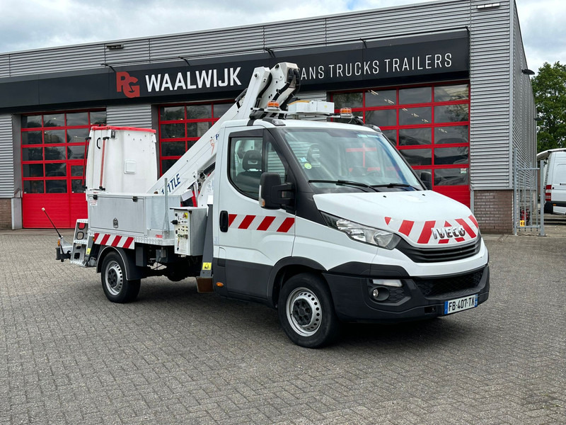 Iveco Daily 35S14 14 meter, 4x stamped, 649 working hours - الشاحنات الصغيرة: صور 3 Iveco Daily 35S14 14 meter, 4x stamped, 649 working hours - الشاحنات الصغيرة: صور 3