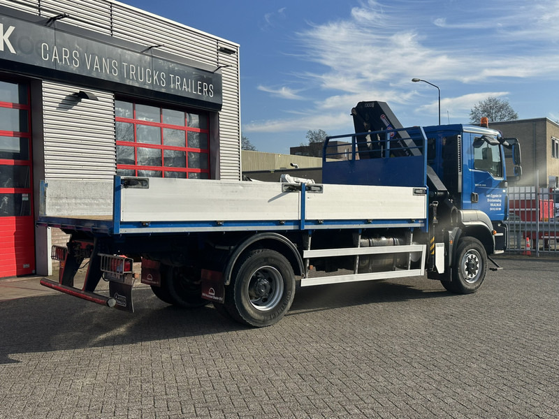 MAN TGM 18-290 4x4 Kraan met Open laadbak HMF Kraan 13 T - شاحنة كرين: صور 4 MAN TGM 18-290 4x4 Kraan met Open laadbak HMF Kraan 13 T - شاحنة كرين: صور 4