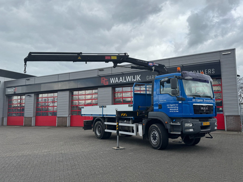 MAN TGM 18-290 4x4 Kraan met Open laadbak HMF Kraan 13 T - شاحنة كرين: صور 1 MAN TGM 18-290 4x4 Kraan met Open laadbak HMF Kraan 13 T - شاحنة كرين: صور 1
