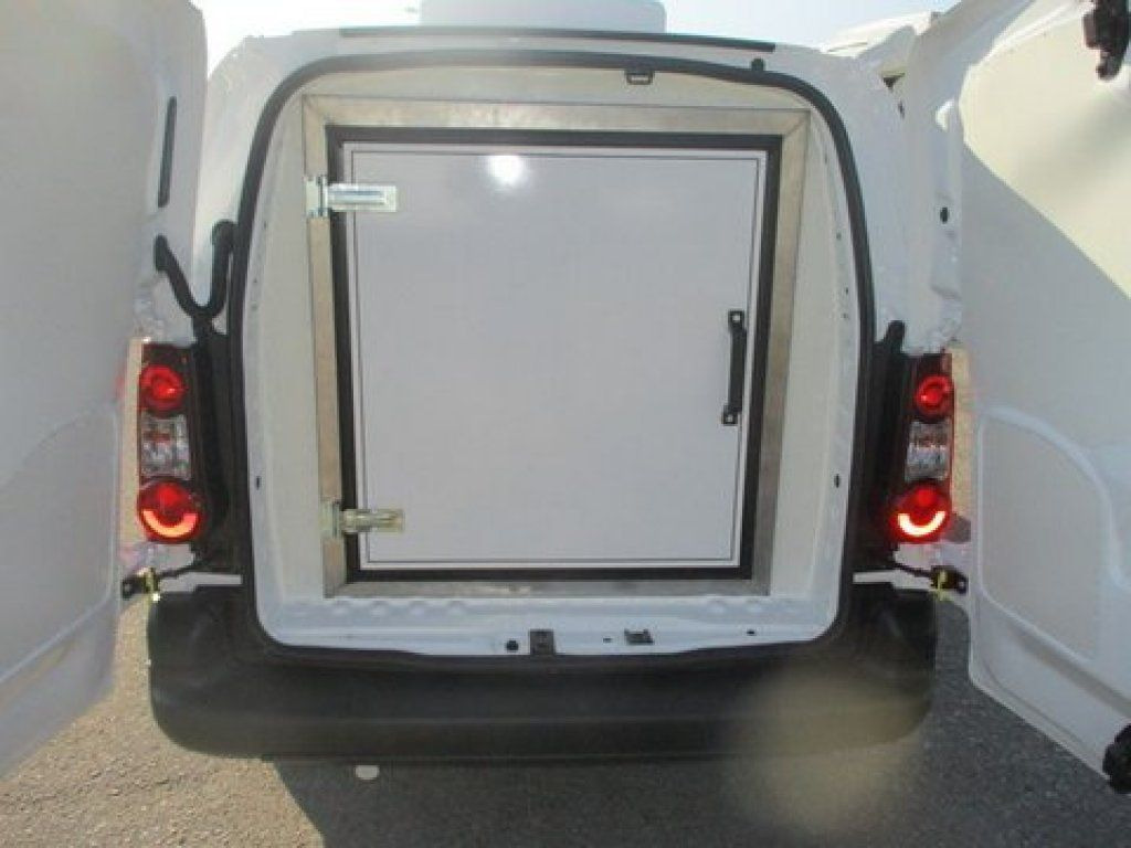 Citroën Berlingo freezer - الشاحنات الصغيرة المبردة: صور 4 Citroën Berlingo freezer - الشاحنات الصغيرة المبردة: صور 4