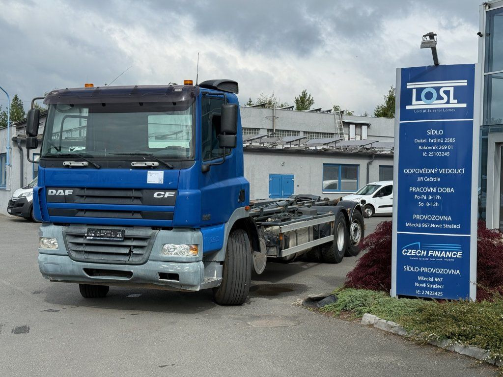 DAF CF85.380 6x2 EURO 3 - شاحنة ذات الخطاف: صور 3 DAF CF85.380 6x2 EURO 3 - شاحنة ذات الخطاف: صور 3