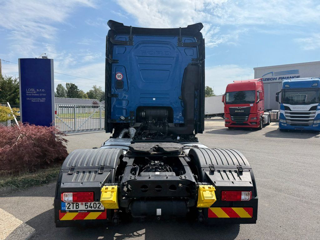 Ford F-MAX EURO 6 - شاحنة جرار: صور 5 Ford F-MAX EURO 6 - شاحنة جرار: صور 5