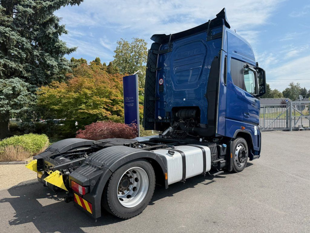 Ford F-MAX EURO 6 - شاحنة جرار: صور 4 Ford F-MAX EURO 6 - شاحنة جرار: صور 4