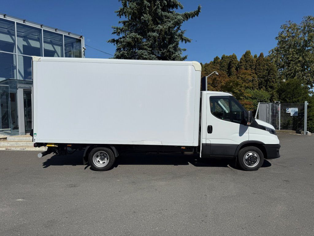 Iveco 35C16 Daily - الشاحنات الصغيرة صندوق مغلق: صور 3 Iveco 35C16 Daily - الشاحنات الصغيرة صندوق مغلق: صور 3