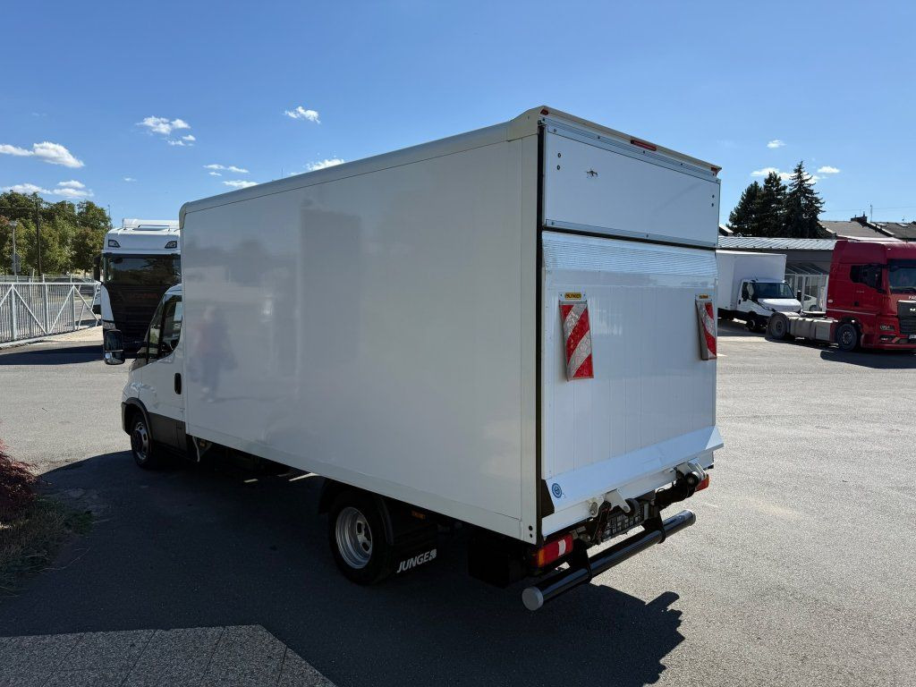 Iveco 35C16 Daily - الشاحنات الصغيرة صندوق مغلق: صور 5 Iveco 35C16 Daily - الشاحنات الصغيرة صندوق مغلق: صور 5