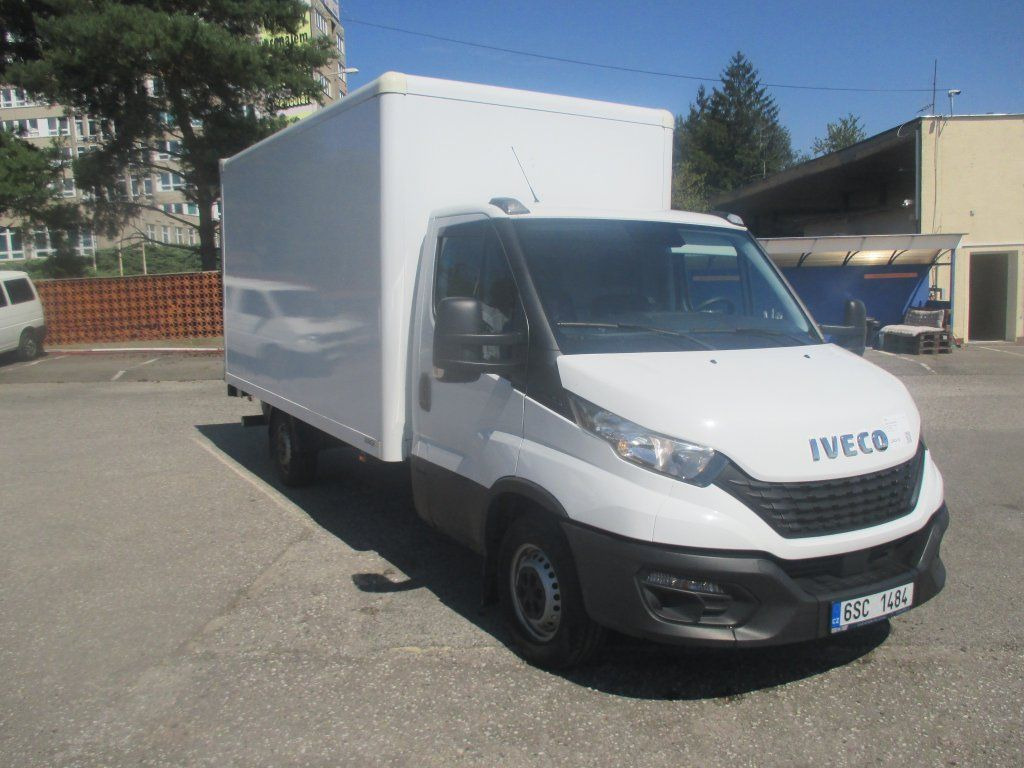 Iveco 35S16 Daily EURO 6 - فان: صور 4 Iveco 35S16 Daily EURO 6 - فان: صور 4