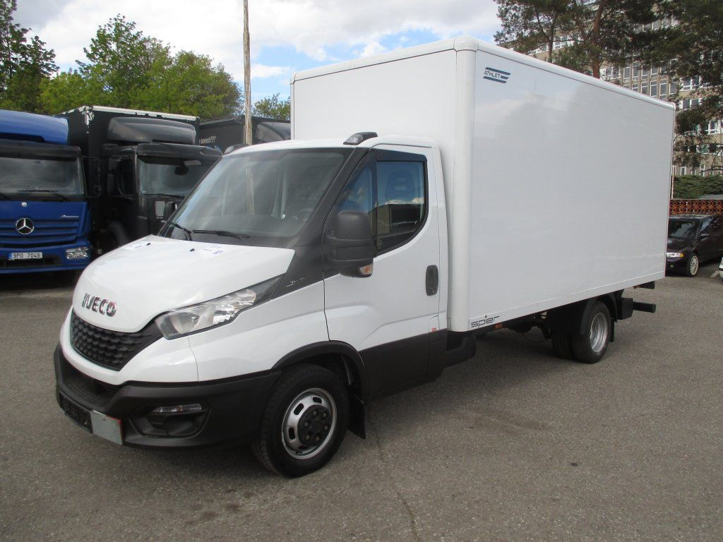 Iveco Daily 35C16 - الشاحنات الصغيرة صندوق مغلق: صور 1 Iveco Daily 35C16 - الشاحنات الصغيرة صندوق مغلق: صور 1