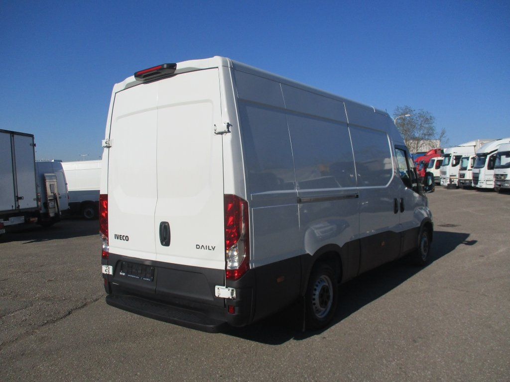 Iveco Daily 35S16 - فان: صور 5 Iveco Daily 35S16 - فان: صور 5