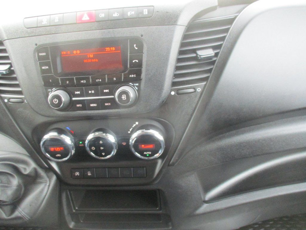 فان Iveco Daily 35S16: صور 11