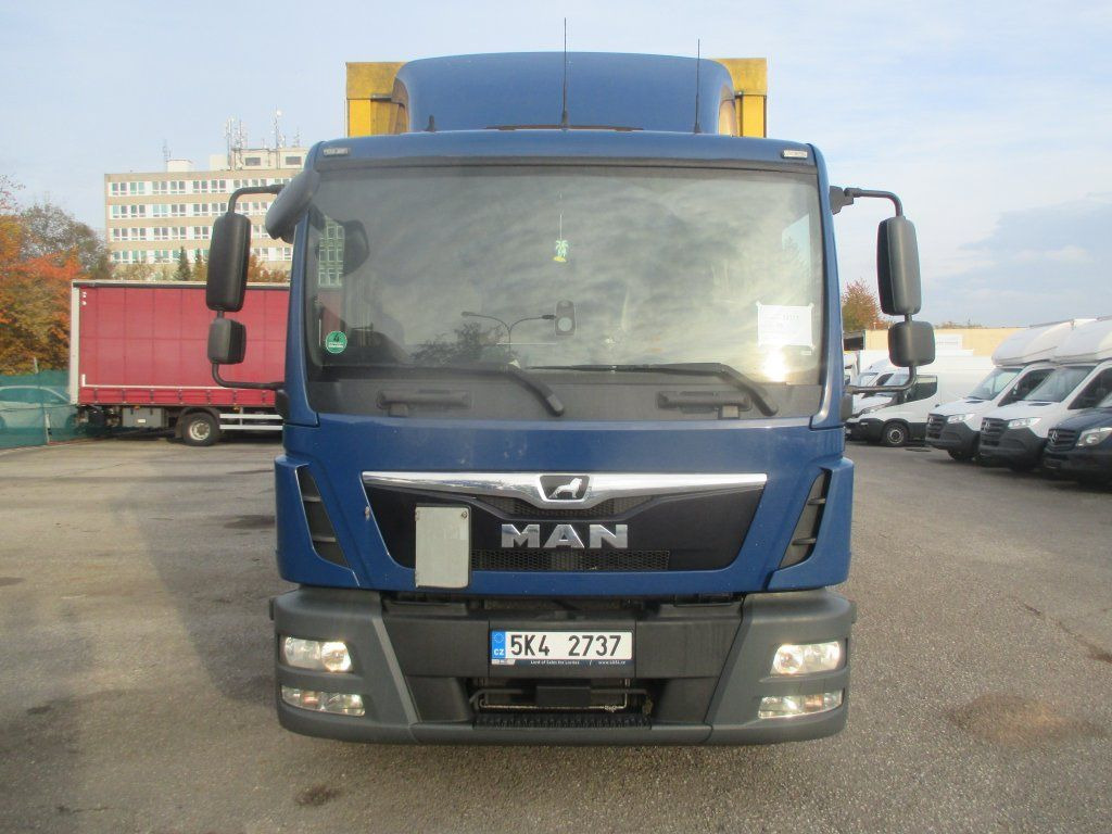 MAN TGL 12.250 - شاحنة ستارة: صور 2 MAN TGL 12.250 - شاحنة ستارة: صور 2