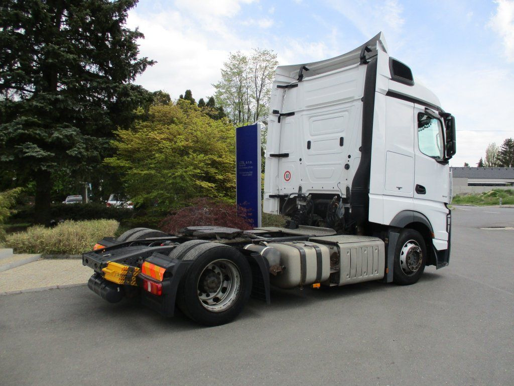 Mercedes-Benz 1845 Actros EURO 6 MEGA/lowdeck - شاحنة جرار: صور 5 Mercedes-Benz 1845 Actros EURO 6 MEGA/lowdeck - شاحنة جرار: صور 5