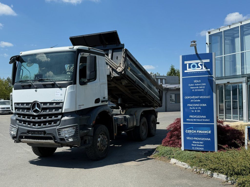 Mercedes-Benz 3343 Arocs 6x6 S3 EURO 6 - قلابات: صور 1 Mercedes-Benz 3343 Arocs 6x6 S3 EURO 6 - قلابات: صور 1