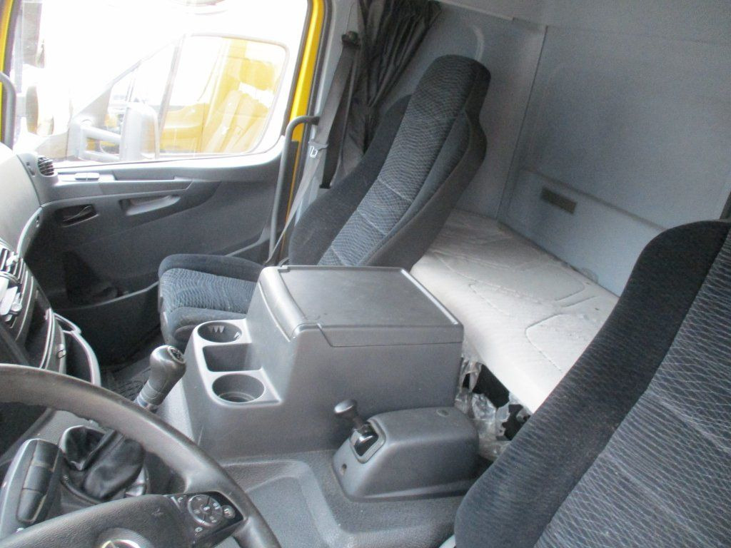 Mercedes-Benz Atego 210, Liege - الشاحنات الصغيرة صندوق مغلق: صور 4 Mercedes-Benz Atego 210, Liege - الشاحنات الصغيرة صندوق مغلق: صور 4