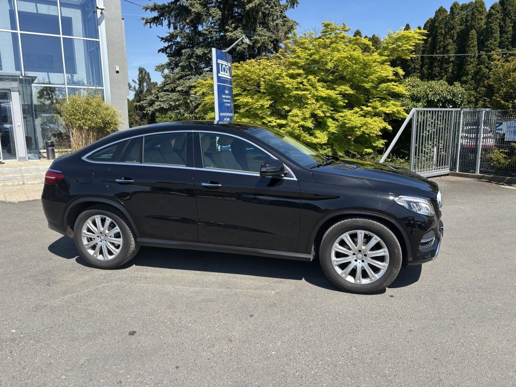 Mercedes-Benz d Coupe - سيارة ستيشن: صور 5 Mercedes-Benz d Coupe - سيارة ستيشن: صور 5