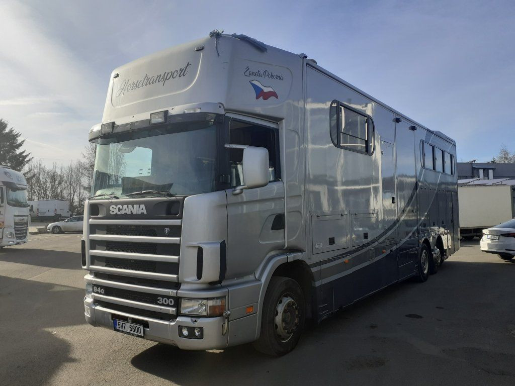 Scania 94G 300 Pferd/Horse-transport (M1 Zulassung) 6x2 - شاحنة نقل خيل: صور 2 Scania 94G 300 Pferd/Horse-transport (M1 Zulassung) 6x2 - شاحنة نقل خيل: صور 2