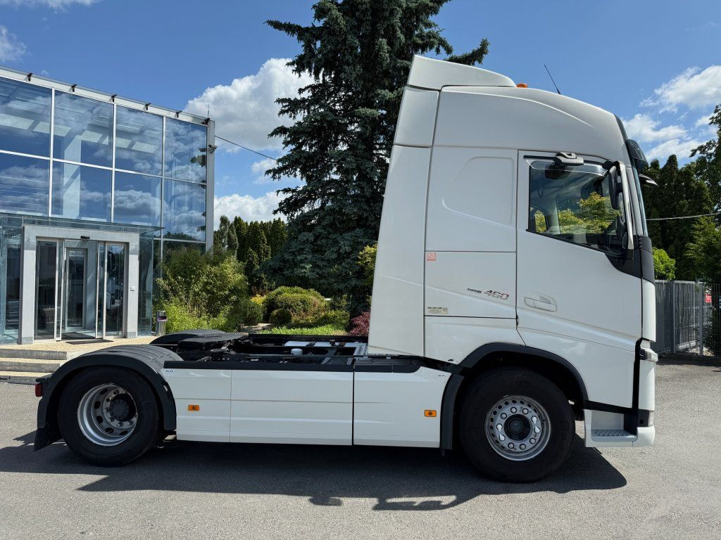 Volvo FH460 EURO 6 ADR - شاحنة جرار: صور 3 Volvo FH460 EURO 6 ADR - شاحنة جرار: صور 3