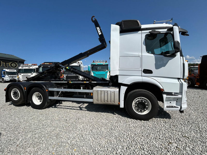 Mercedes-Benz AROCS + JOAB 20t | VARATTU - شاحنة ذات الخطاف: صور 4 Mercedes-Benz AROCS + JOAB 20t | VARATTU - شاحنة ذات الخطاف: صور 4