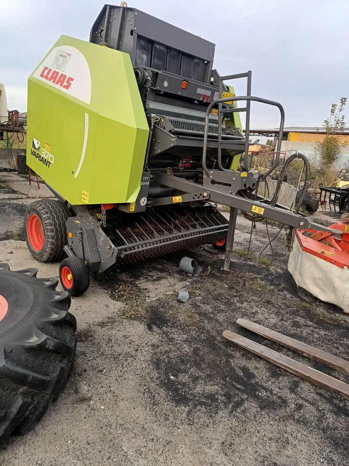 Claas Variant 370 - مكبس القش الدائري: صور 2 Claas Variant 370 - مكبس القش الدائري: صور 2