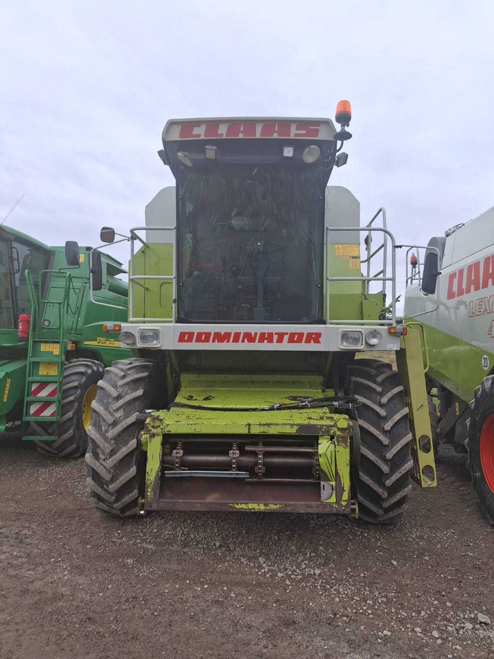 Claas dominator 118 sl Maxi - آلة حصاد: صور 5 Claas dominator 118 sl Maxi - آلة حصاد: صور 5