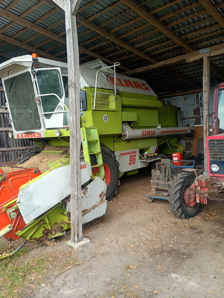 Claas dominator 96s - آلة حصاد: صور 1 Claas dominator 96s - آلة حصاد: صور 1