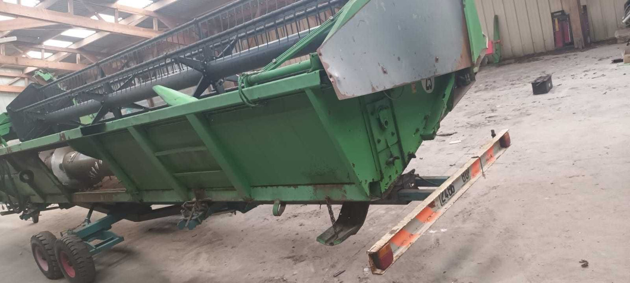 Deutz-Fahr 5690 HTS BALANCE - آلة حصاد: صور 2 Deutz-Fahr 5690 HTS BALANCE - آلة حصاد: صور 2