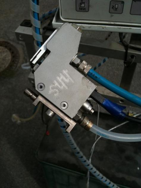 Baumer HHS C-210 2-channel glue application control system - آلة الطي: صور 3 Baumer HHS C-210 2-channel glue application control system - آلة الطي: صور 3