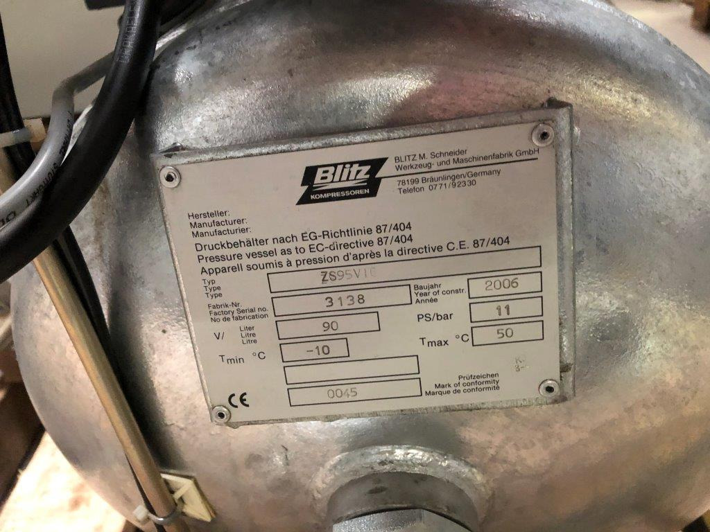 Blitz VXKE 304 - 90 Noise Enclosed Piston Compressor - ضاغط الهواء: صور 5 Blitz VXKE 304 - 90 Noise Enclosed Piston Compressor - ضاغط الهواء: صور 5