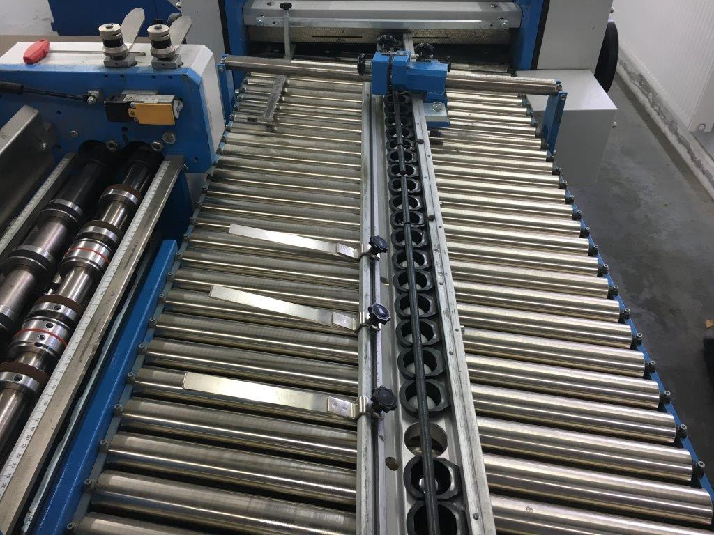 آلات الطباعة GUK SM 50-2 cutting machine with feeder: صور 7